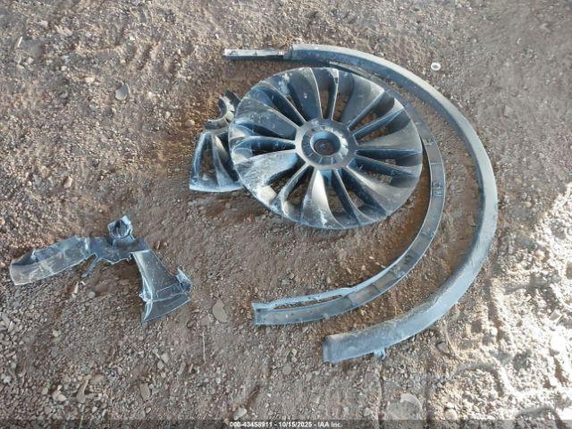 Tesla Model Y Long Range Dual Motor All-wheel Drive Image 10