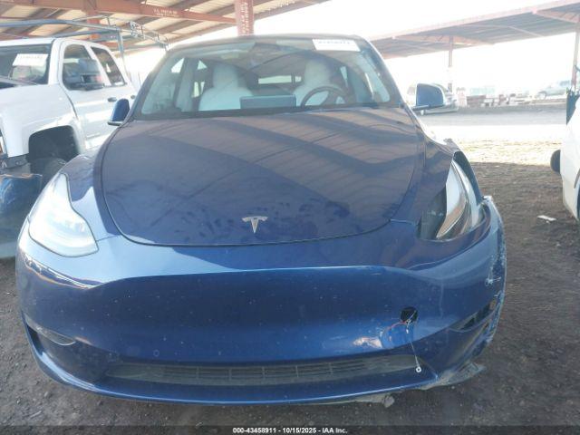 Tesla Model Y Long Range Dual Motor All-wheel Drive Image 16