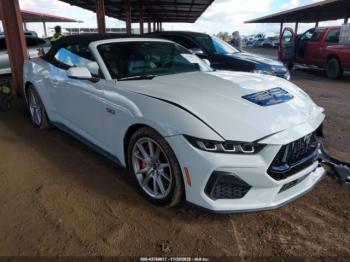  Salvage Ford Mustang