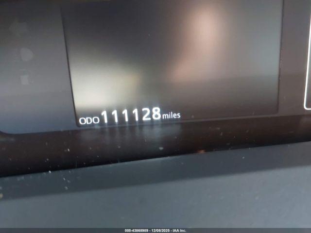 Toyota Prius Two Image 12