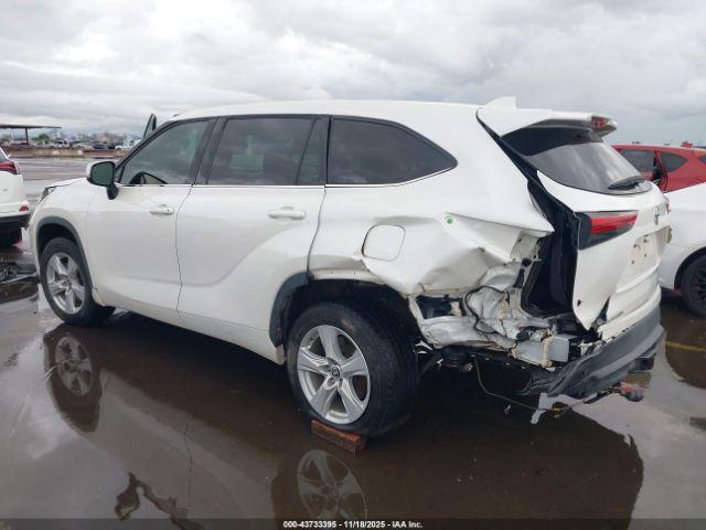 Toyota Highlander L Image 5