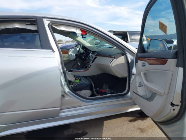 Cadillac CTS Luxury Image 11