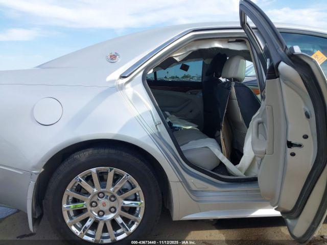 Cadillac CTS Luxury Image 12