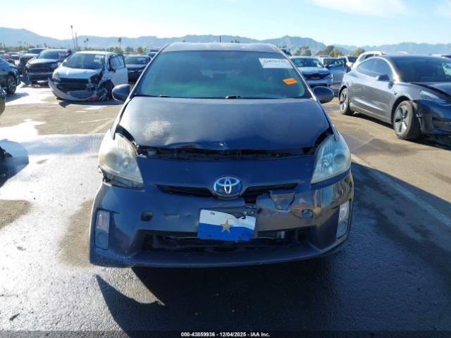 Toyota Prius Iii Image 8