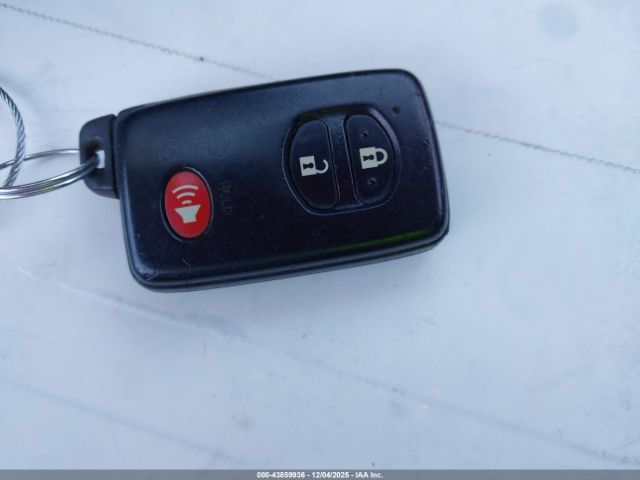 Toyota Prius Iii Image 9