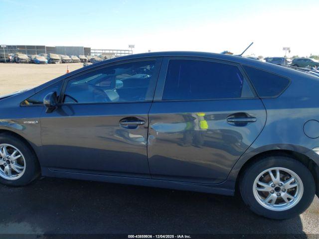 Toyota Prius Iii Image 11