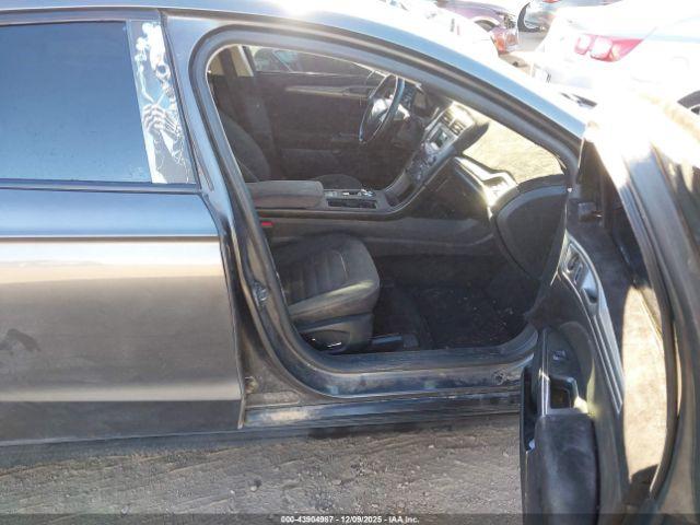 Ford Fusion Se Image 4