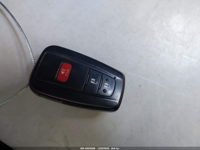 Toyota Prius Three Image 10