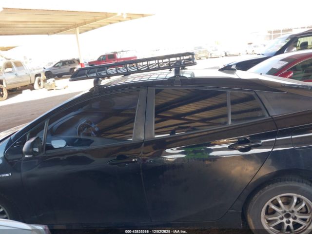 Toyota Prius Three Image 2