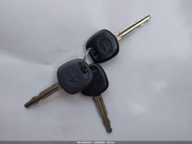 Toyota Corolla Ce Image 8