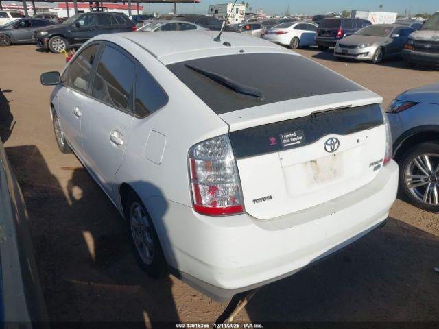 Toyota Prius Image 6