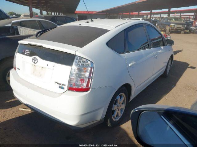Toyota Prius Image 10