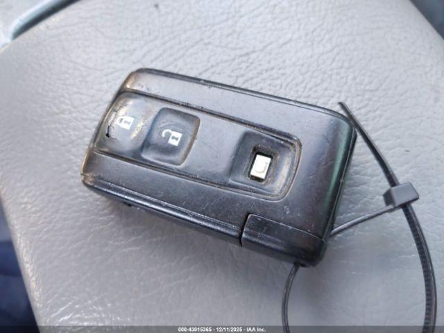 Toyota Prius Image 4