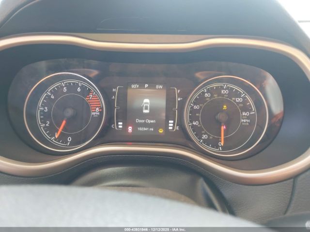 Jeep Cherokee Latitude Image 14