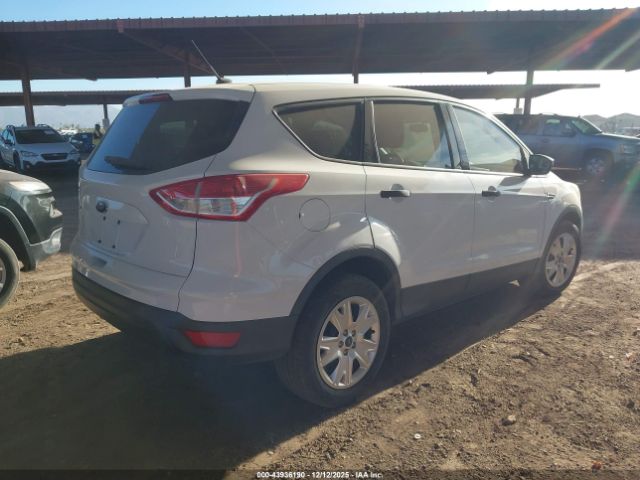 Ford Escape S Image 2