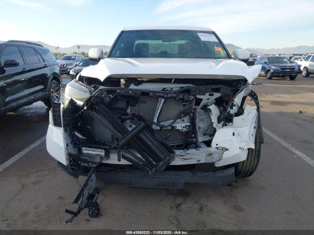 Toyota Tundra Sr5 Image 4