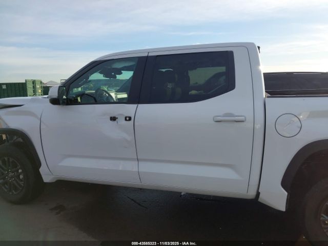 Toyota Tundra Sr5 Image 12