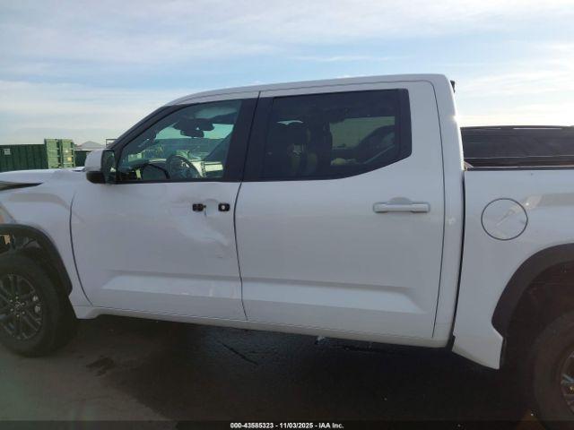 Toyota Tundra Sr5 Image 12