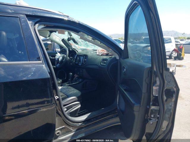 Jeep Compass Altitude 4x4 Image 5