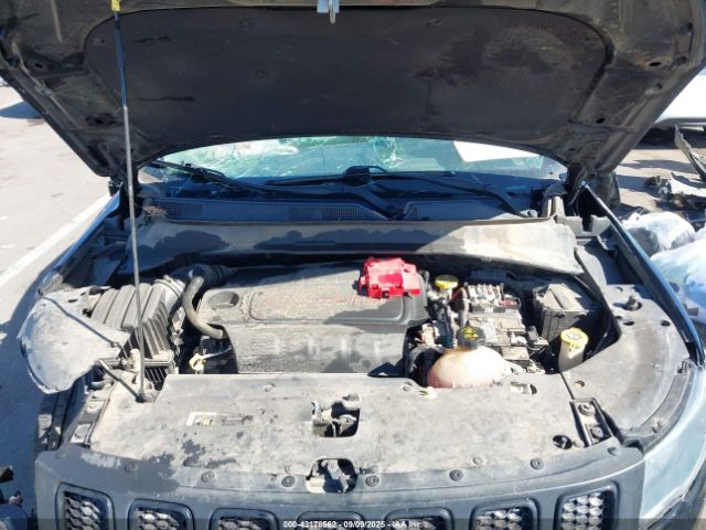 Jeep Compass Altitude 4x4 Image 10