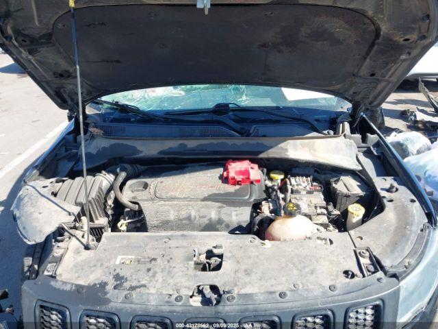 Jeep Compass Altitude 4x4 Image 10