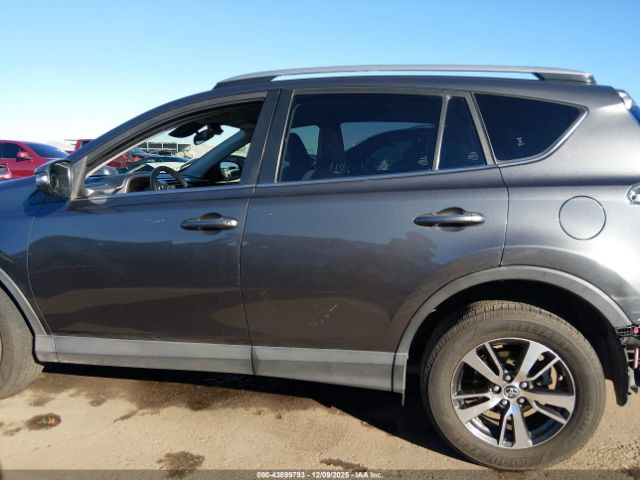 Toyota RAV4 Xle Image 11