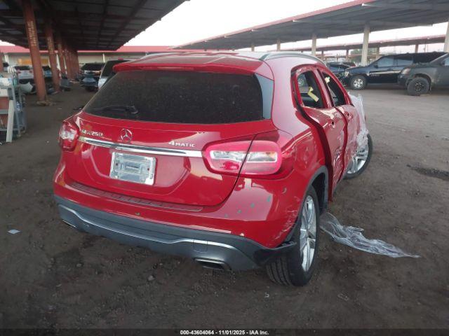 Mercedes-Benz GLA 4matic Image 7