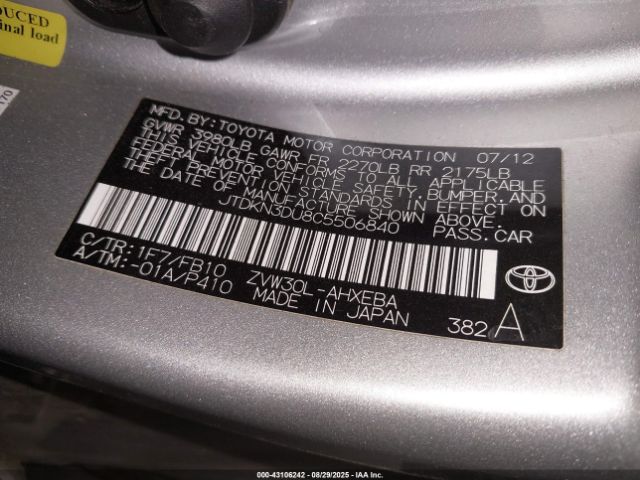 Toyota Prius Two Image 16