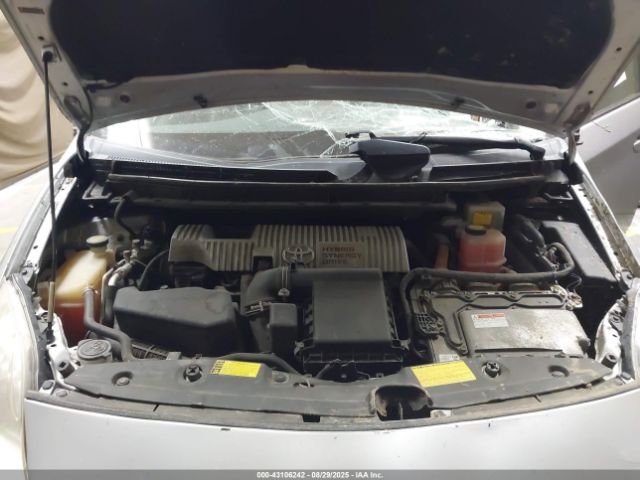 Toyota Prius Two Image 5