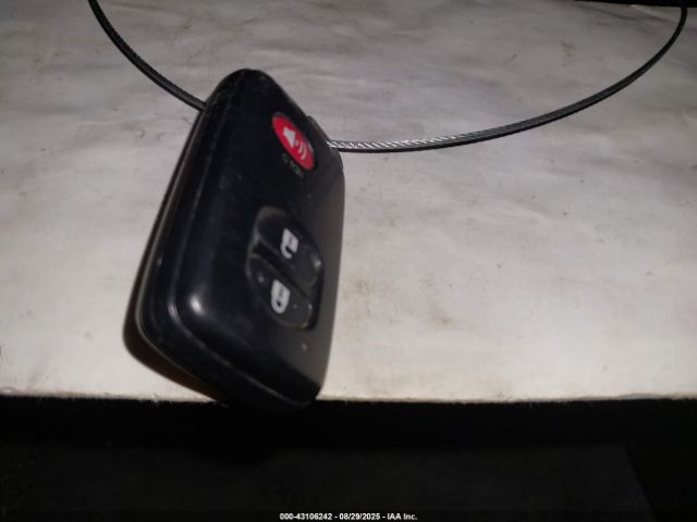 Toyota Prius Two Image 11