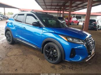  Salvage Nissan Kicks