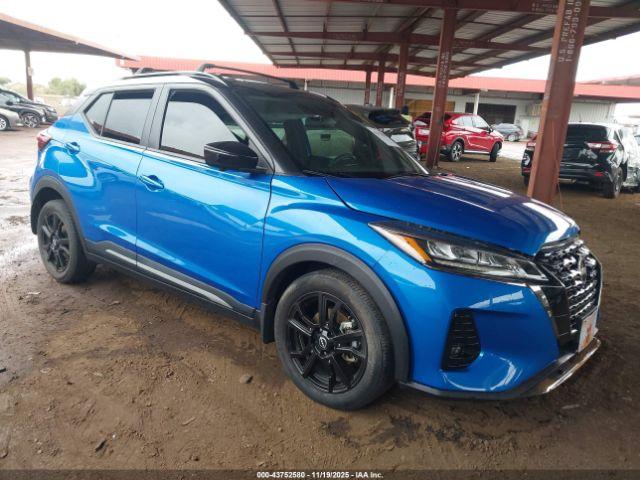  Salvage Nissan Kicks