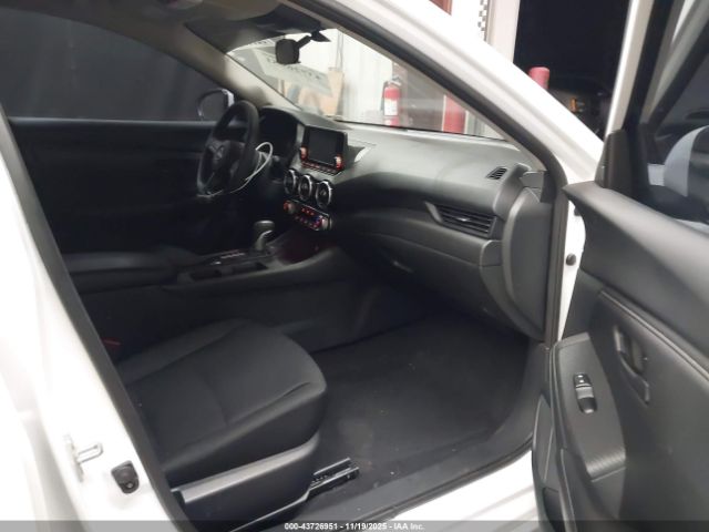 Nissan Sentra S Image 7