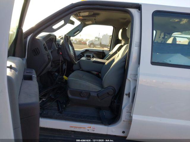 Ford F-450 Xl Image 4