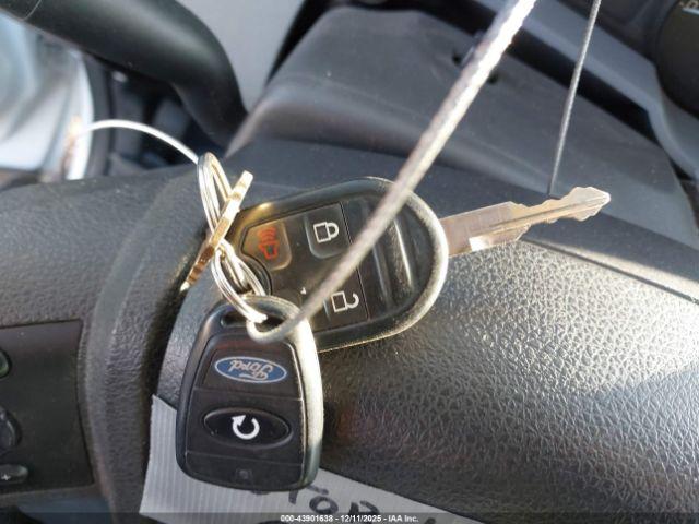 Ford F-450 Xl Image 6