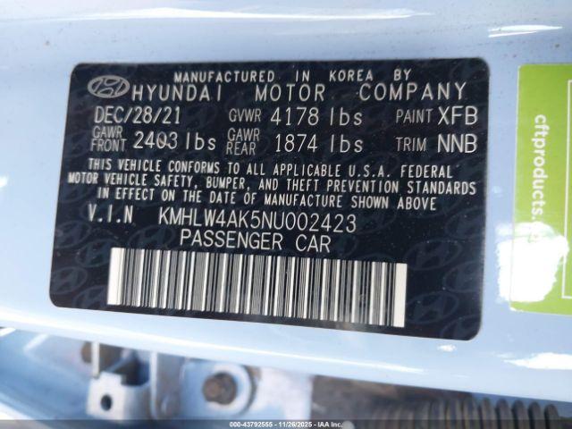 Hyundai ELANTRA Image 17