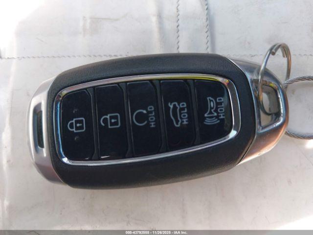 Hyundai ELANTRA Image 5