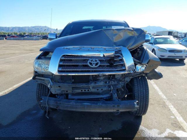 Toyota Tundra Limited 5.7l V8 Image 3