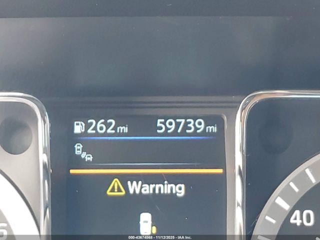 Nissan Titan Sv Image 5