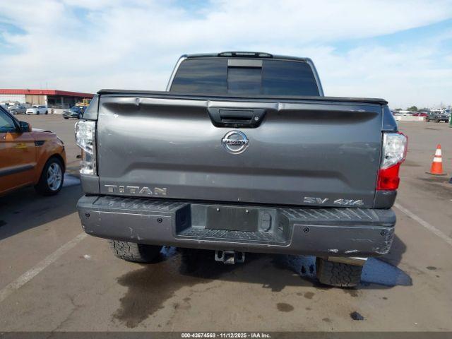 Nissan Titan Sv Image 15