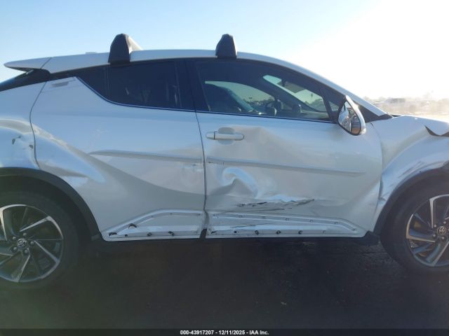 Toyota C-HR Limited Image 3