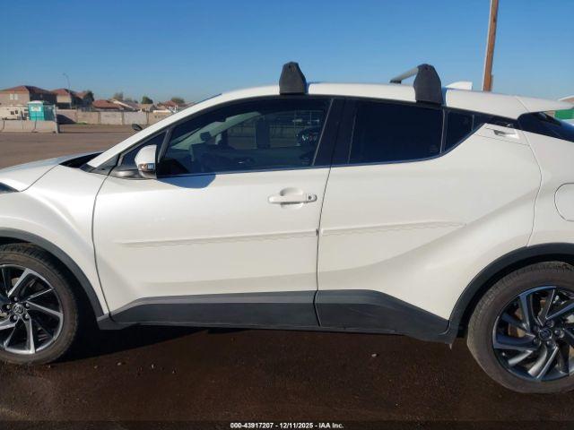 Toyota C-HR Limited Image 4