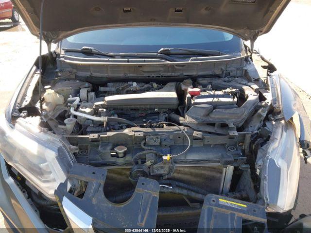 Nissan Rogue S Image 8