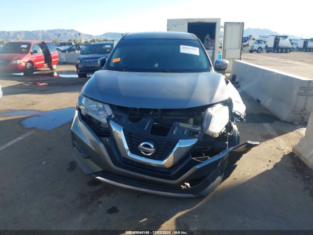 Nissan Rogue S Image 9