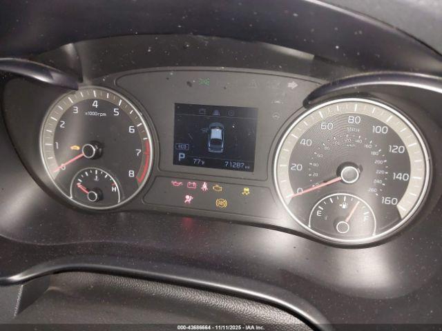 Kia Optima S Image 12