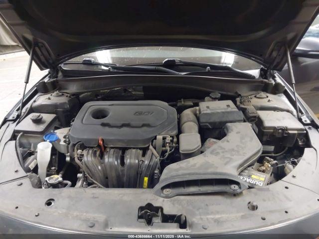 Kia Optima S Image 13