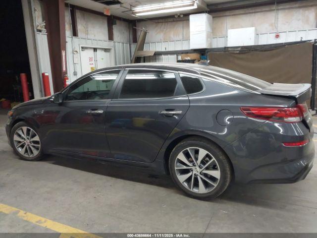 Kia Optima S Image 8