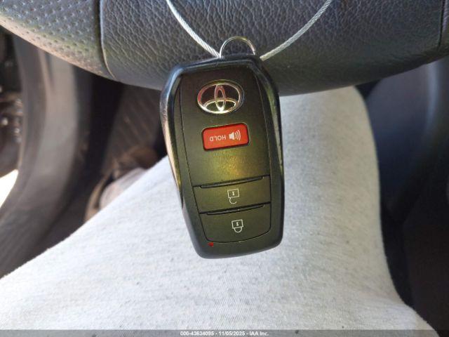 Toyota Tacoma Sr5 Image 3