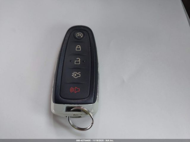 Ford C-MAX Energi Sel Image 10