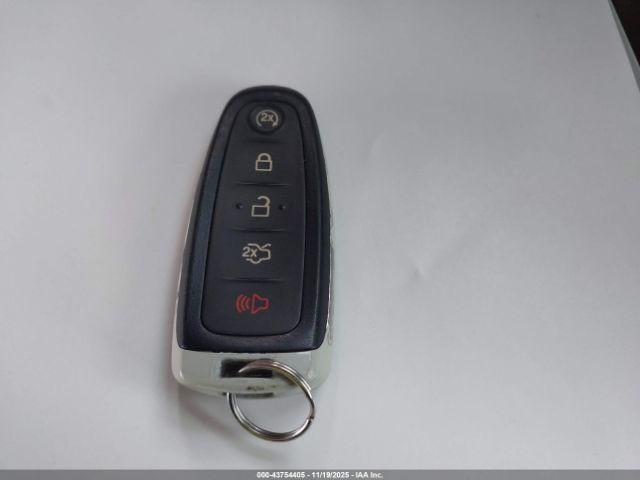 Ford C-MAX Energi Sel Image 10